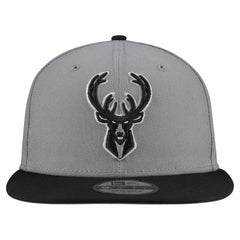 New Era Milwaukee Bucks Core Logo Storm Gray Two-Tone 9FIFTY Snapback Hat Gray