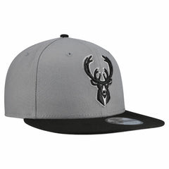 New Era Milwaukee Bucks Core Logo Storm Gray Two-Tone 9FIFTY Snapback Hat Gray