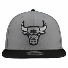 New Era Chicago Bulls Core Logo Storm Gray Two-Tone 9FIFTY Snapback Hat Gray