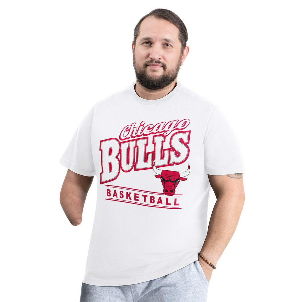 Chicago Bulls G-III Sports by Carl Banks Adaptive Headliner T-Shirt White
