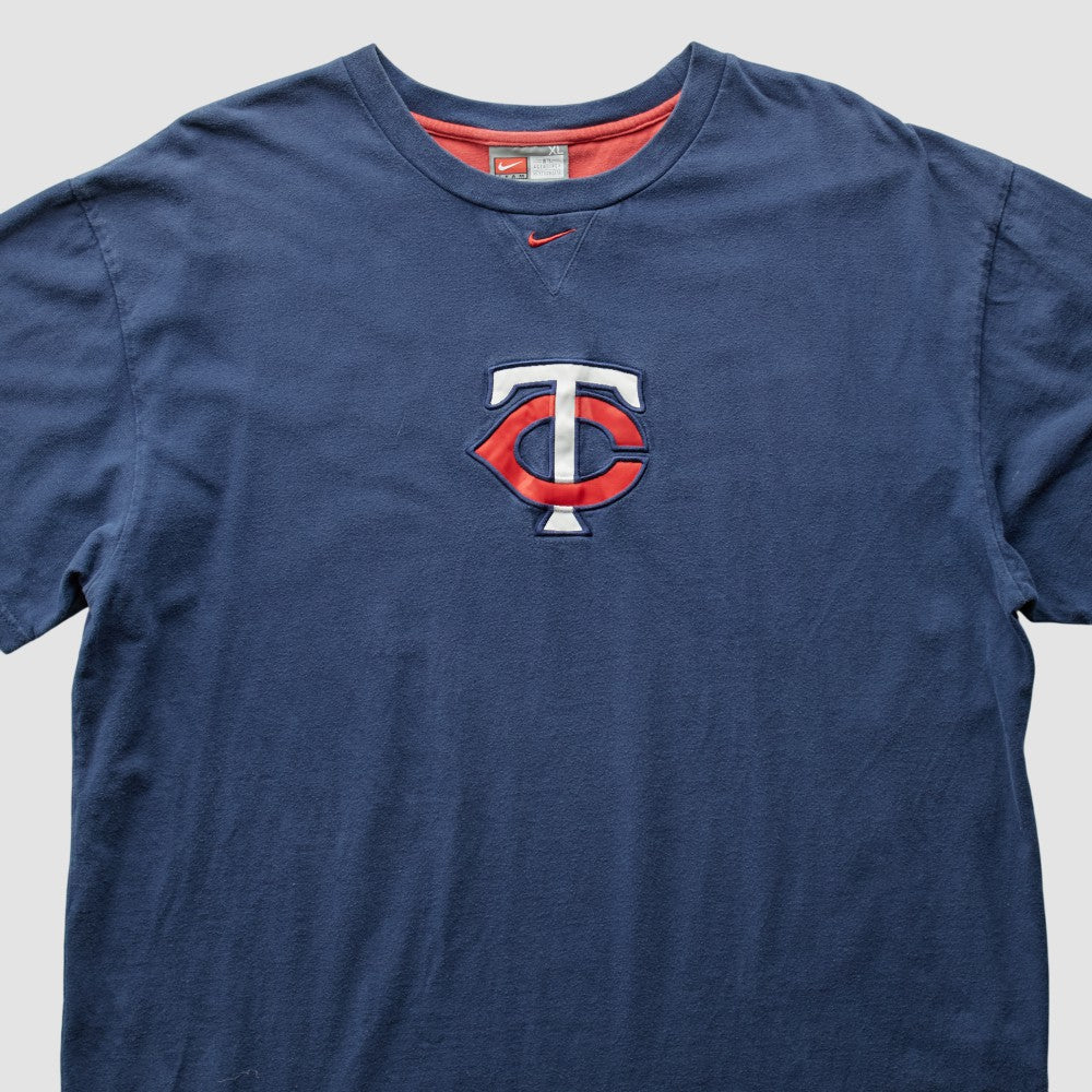 Minnesota Twins Nike 2000s T-Shirt Near Me