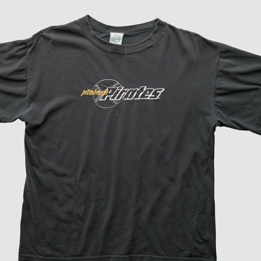 Pittsburgh Pirates 90s T-Shirt Online