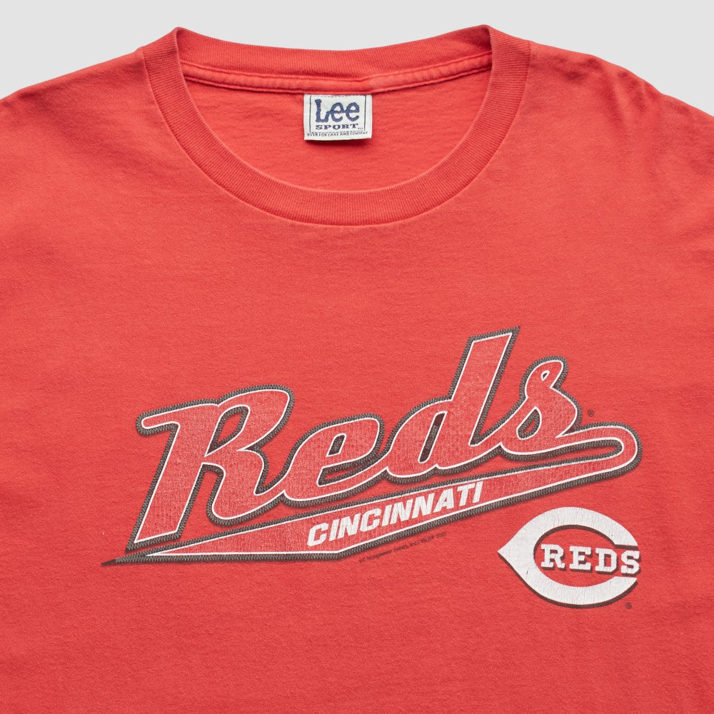 Cincinnati Reds Lee Apparel 2000s T-Shirt Outlet