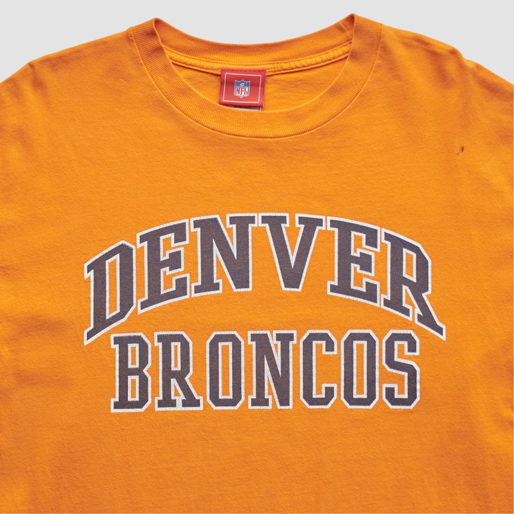 Denver Broncos NFL 2000s T-Shirt - Orange Vintage - Fanatics