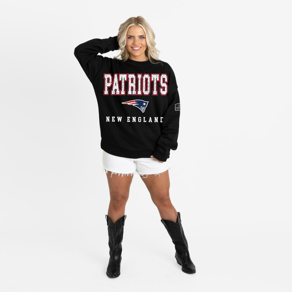 New England Patriots Gameday Couture Women's Oversized Level Up Black Label Premium Fleece Sweatshirt - Black - NFL