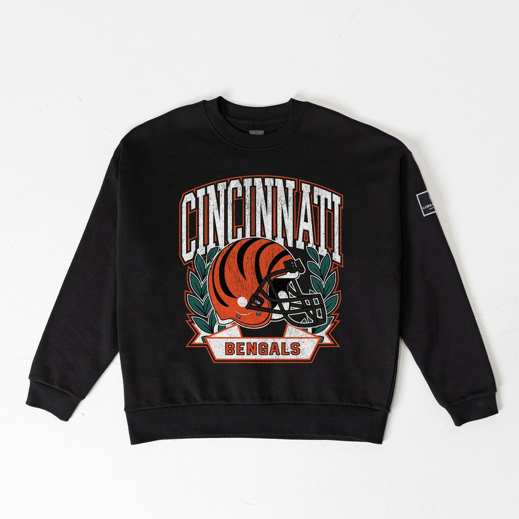 Cincinnati Bengals Gameday Couture Women's Oversized Victory Lane Black Label Premium Fleece Sweatshirt - Black - NFL