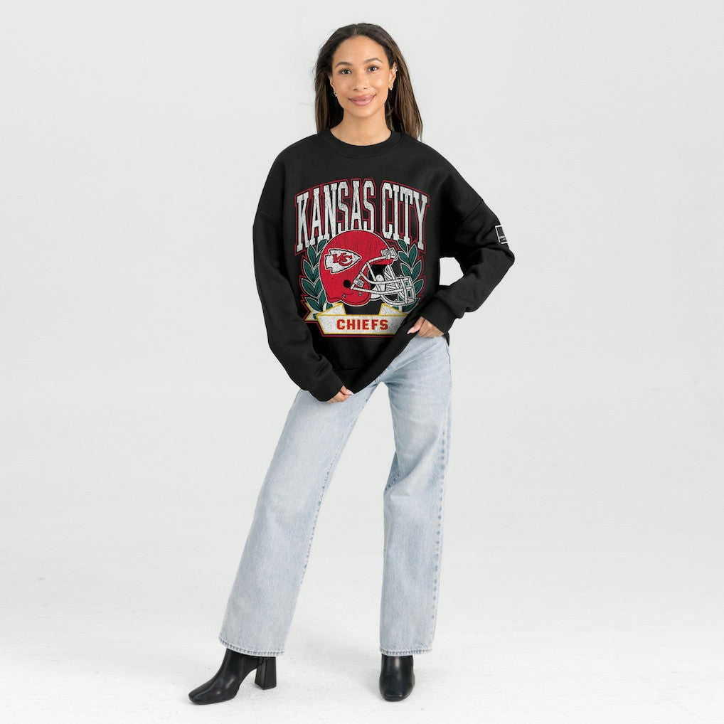 Kansas City Chiefs Gameday Couture Women's Oversized Victory Lane Black Label Premium Fleece Sweatshirt - Black - NFL