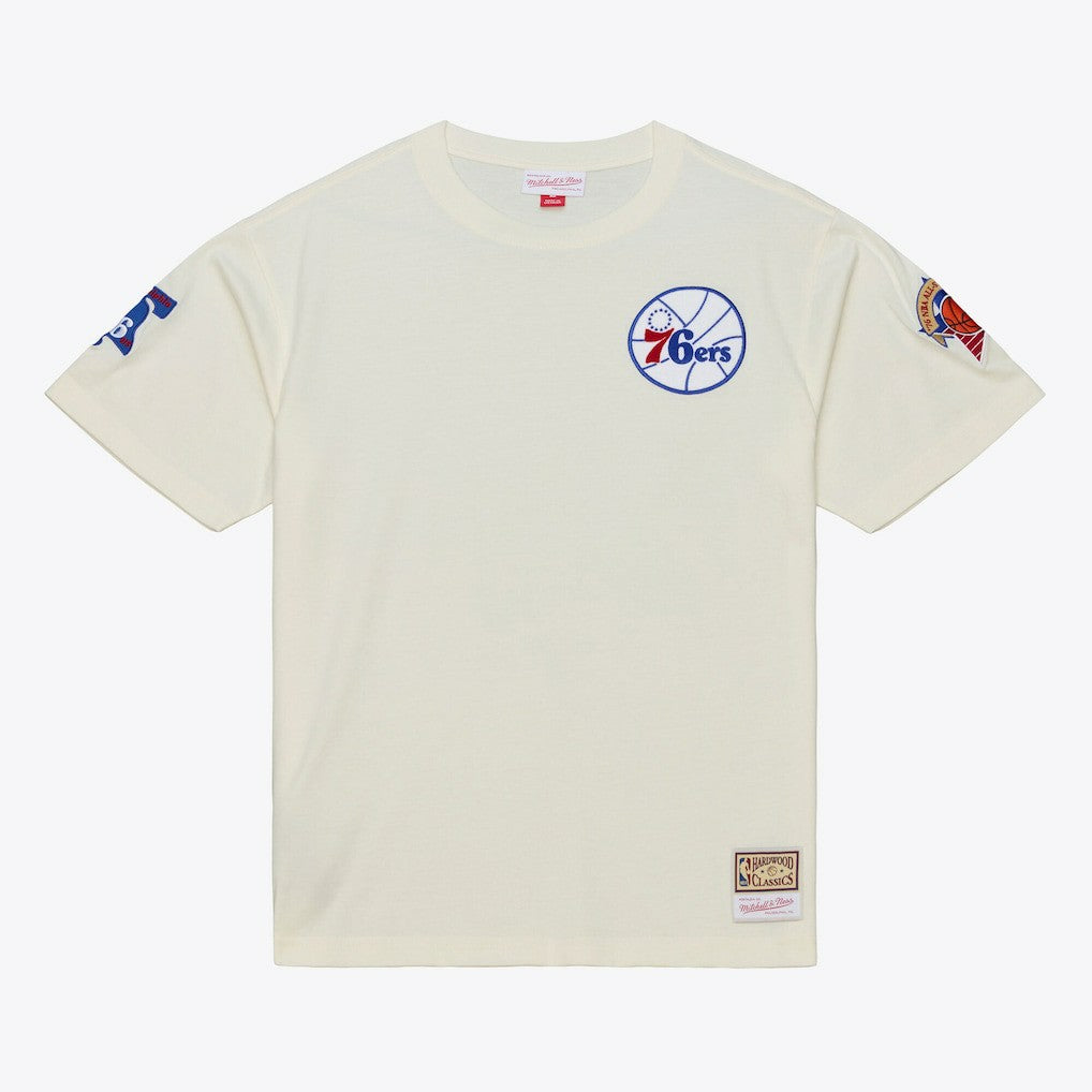 Mitchell & Ness Philadelphia 76ers Hardwood Classics Chainstitch Premium T-Shirt Cream
