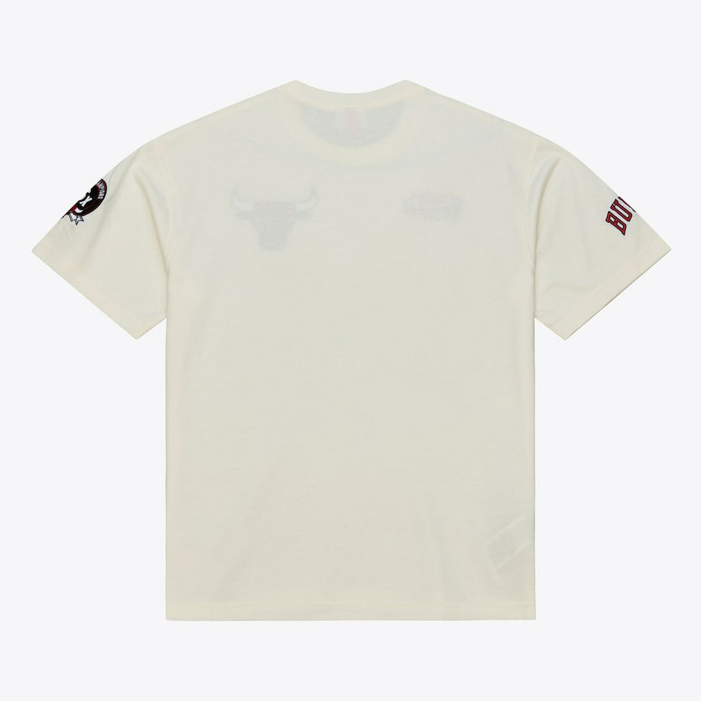 Mitchell & Ness Chicago Bulls Hardwood Classics Chainstitch Premium T-Shirt Cream