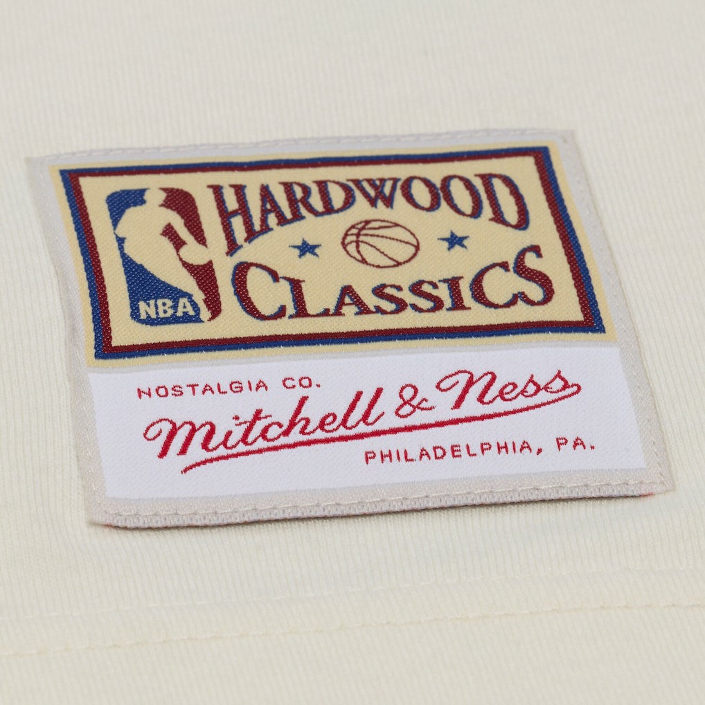 Mitchell & Ness Memphis Grizzlies Hardwood Classics Chainstitch Premium T-Shirt Cream