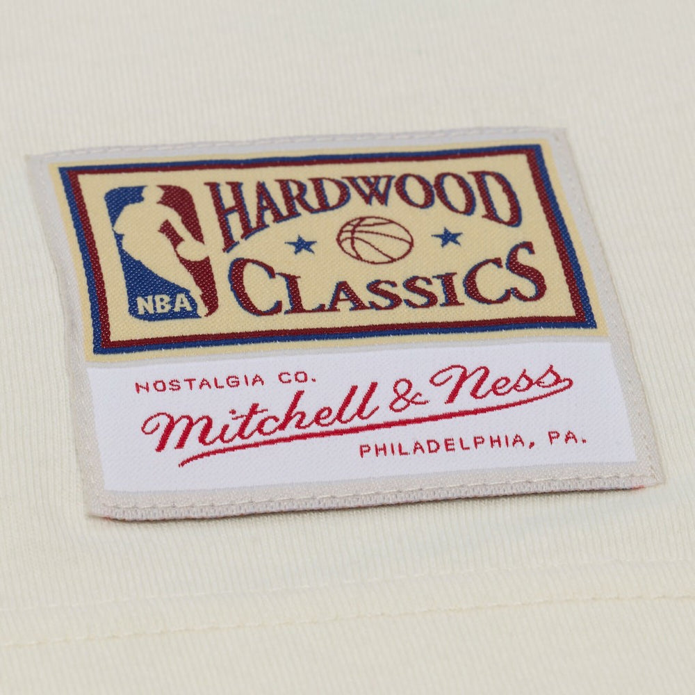 Mitchell & Ness Memphis Grizzlies Hardwood Classics Chainstitch Premium T-Shirt Cream