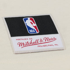 Mitchell & Ness Cleveland Cavaliers Hardwood Classics Chainstitch Premium T-Shirt Cream