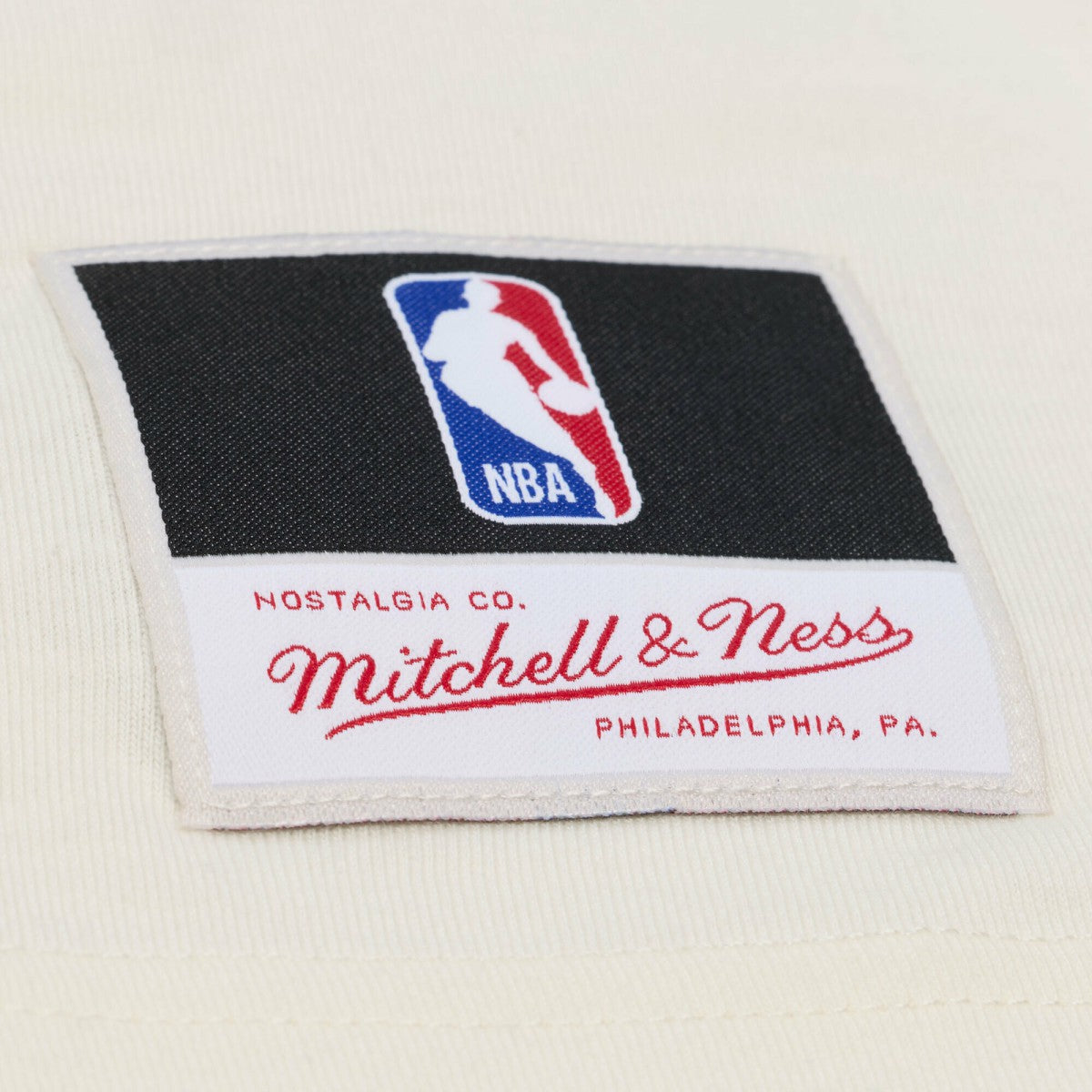 Mitchell & Ness Los Angeles Lakers Hardwood Classics Chainstitch Premium T-Shirt Cream