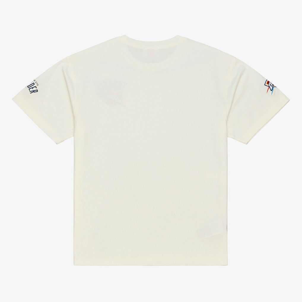 Mitchell & Ness Oklahoma City Thunder Hardwood Classics Chainstitch Premium T-Shirt Cream