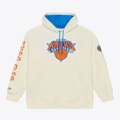 Mitchell & Ness New York Knicks Hardwood Classics Chainstitch Premium Fleece Hoodie Cream