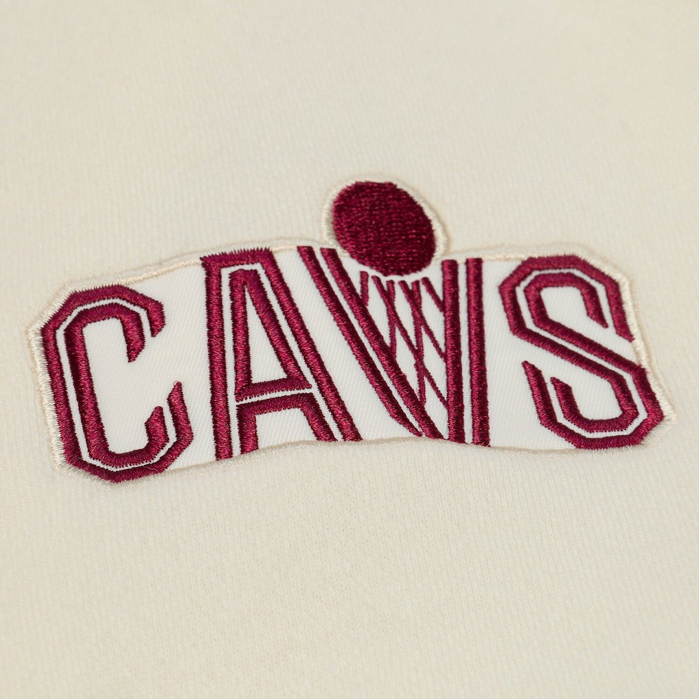 Mitchell & Ness Cleveland Cavaliers Hardwood Classics Chainstitch Premium Fleece Hoodie Cream