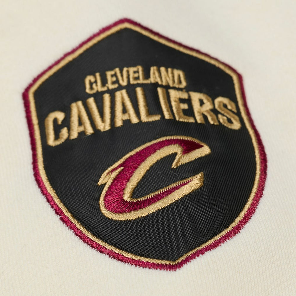 Mitchell & Ness Cleveland Cavaliers Hardwood Classics Chainstitch Premium Fleece Hoodie Cream