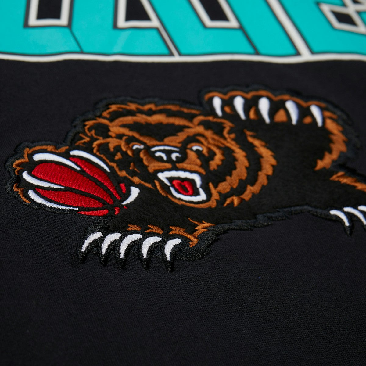 Mitchell & Ness Memphis Grizzlies Hardwood Classics Throw It Back Premium T-Shirt Black