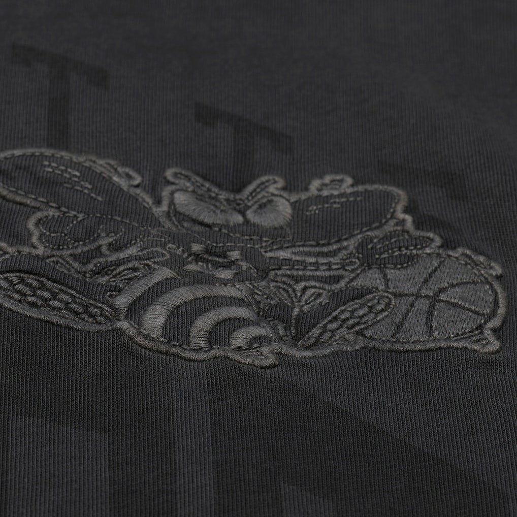 Mitchell & Ness Charlotte Hornets Downtown Collection Premium T-Shirt Black