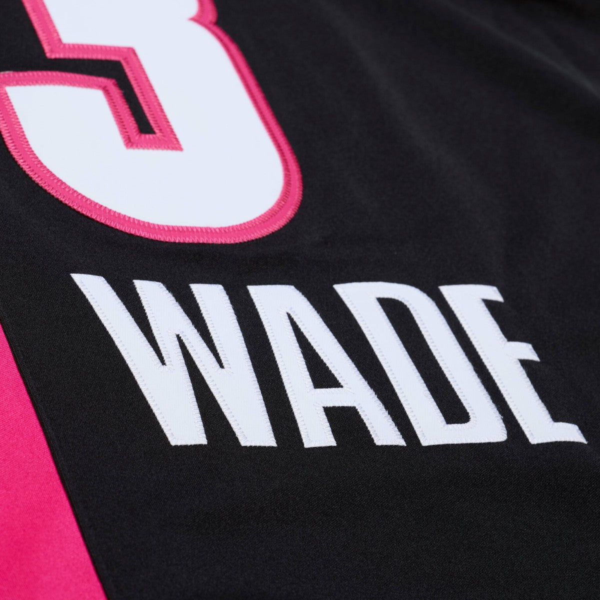Mitchell & Ness Dwyane Wade Miami Heat 2005-06 Hardwood Classics Authentic Jersey Black