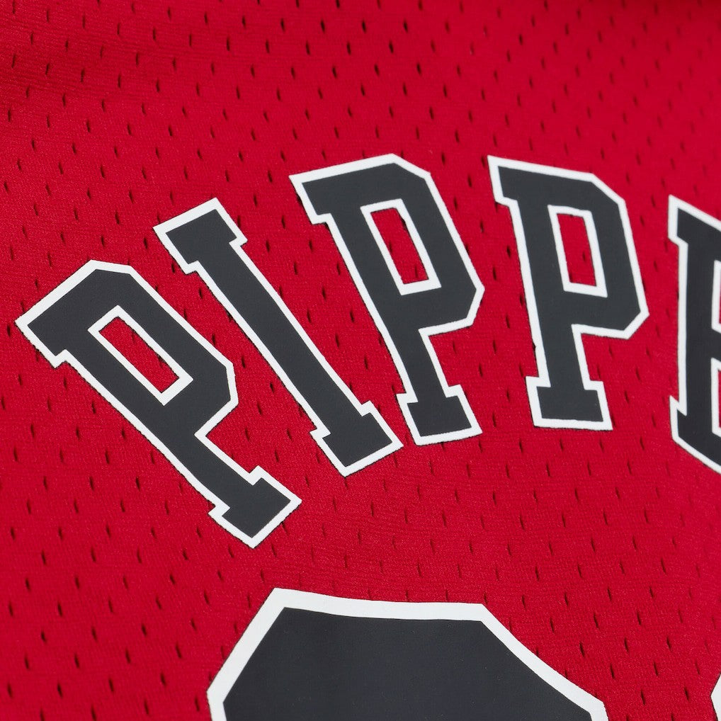 Mitchell & Ness Scottie Pippen Chicago Bulls Mesh Name & Number Short Sleeve Hoodie Red