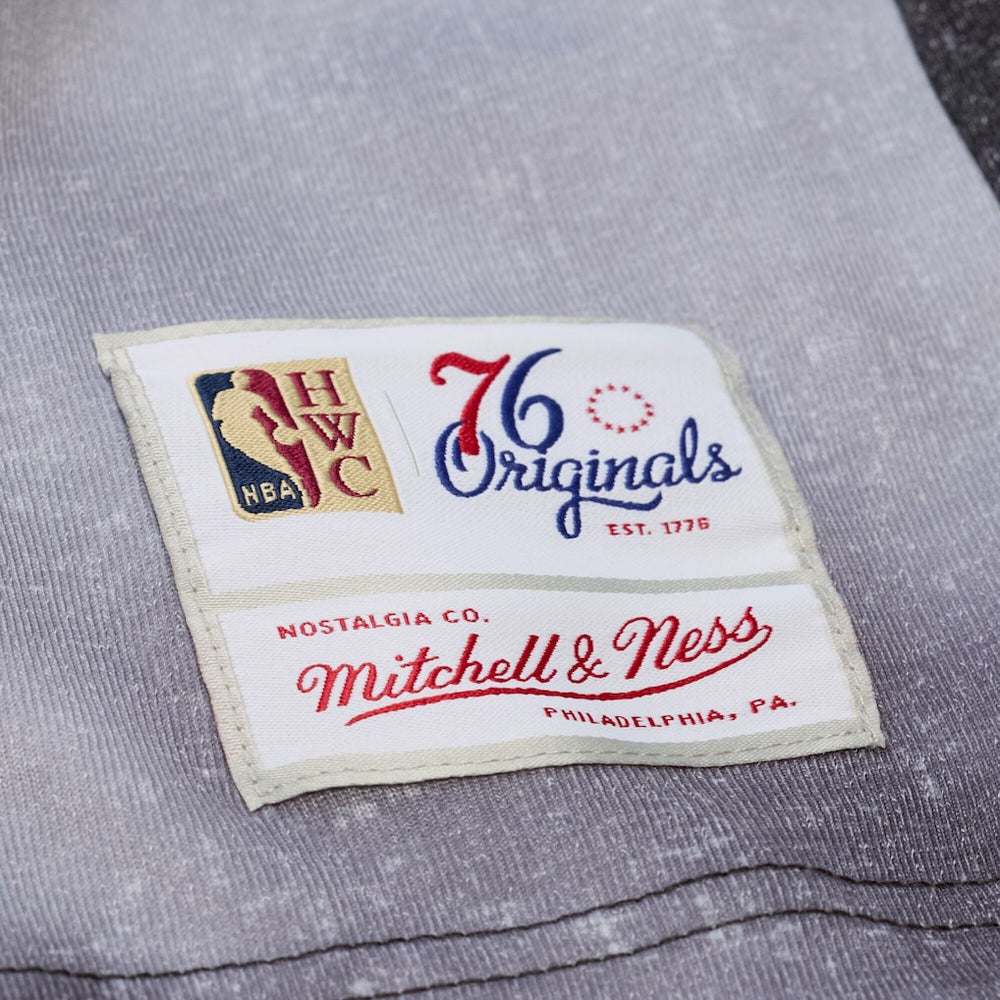 Mitchell & Ness Philadelphia 76ers Hardwood Classics Originals Collection 2000-2001 Team Roster T-Shirt Black