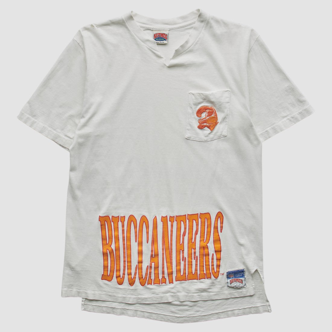 Tampa Bay Buccaneers Nutmeg Mills 90s T-shirt - White Vintage - Fanatics