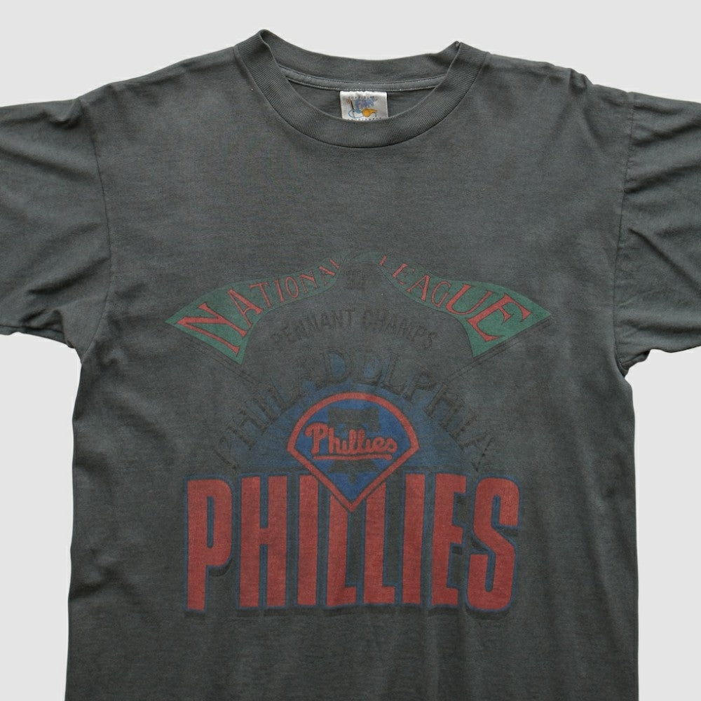 Philadelphia Phillies 90s T-shirt Near Me
