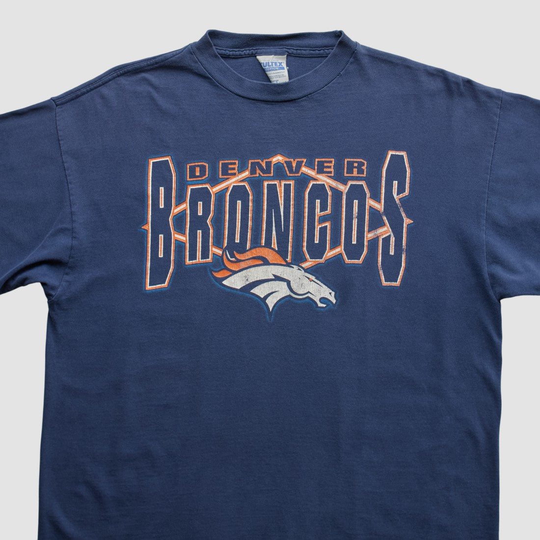 Denver Broncos Tultex 90s T-shirt - Navy Vintage - Fanatics