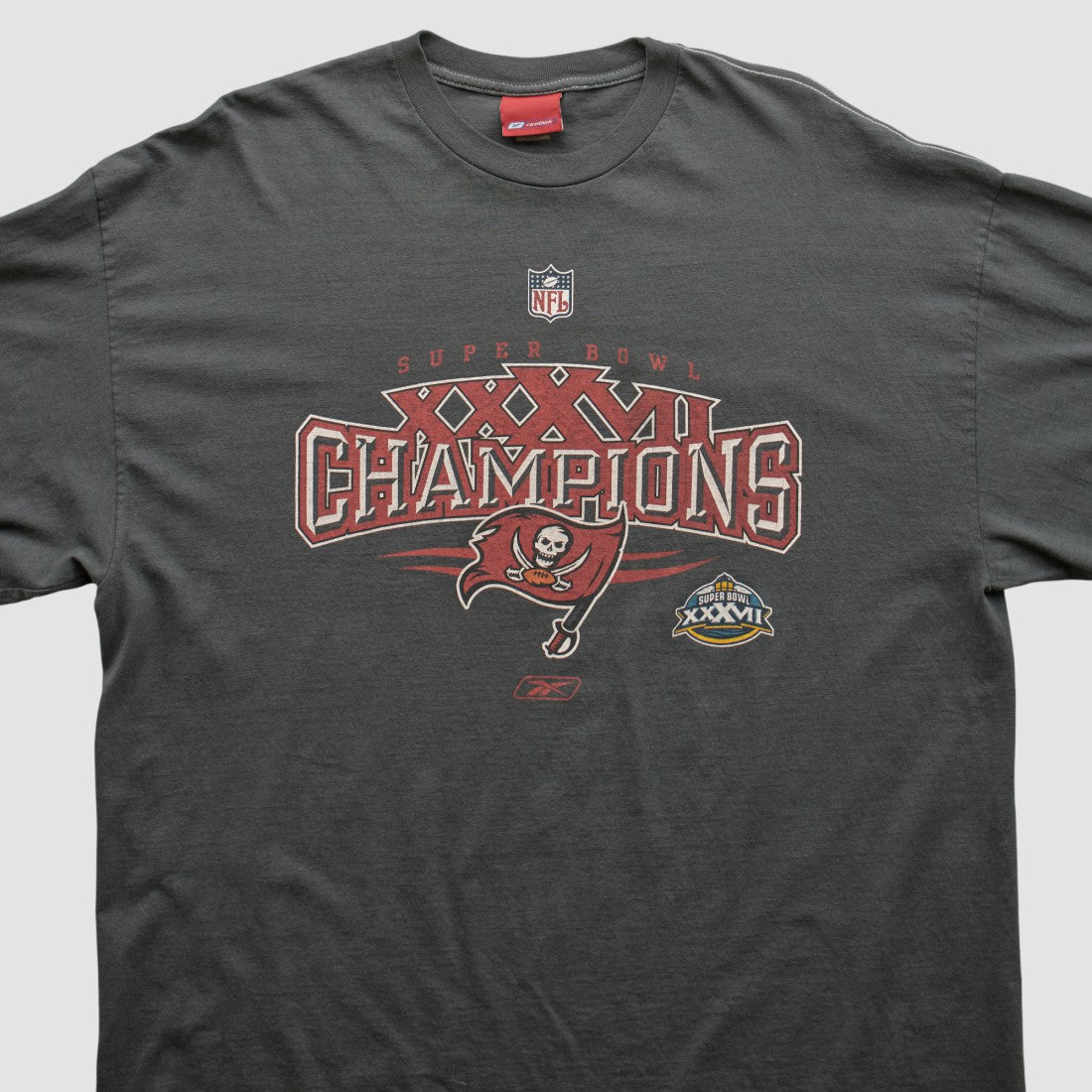 Tampa Bay Buccaneers Reebok 2003 T-shirt - Charcoal Vintage - Fanatics