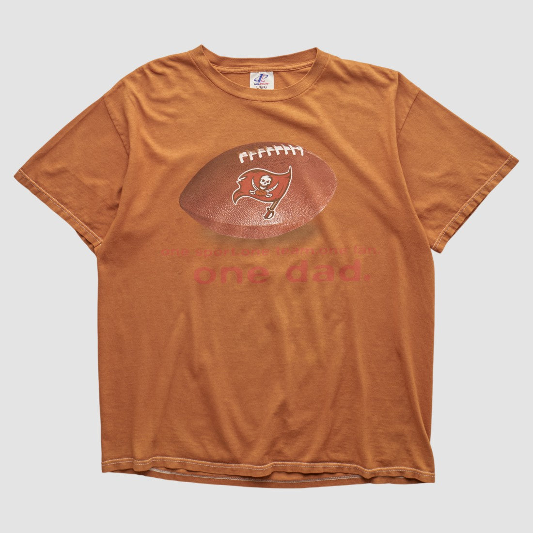 Tampa Bay Buccaneers Logo Athletic 2000s T-shirt - Orange Vintage - Fanatics