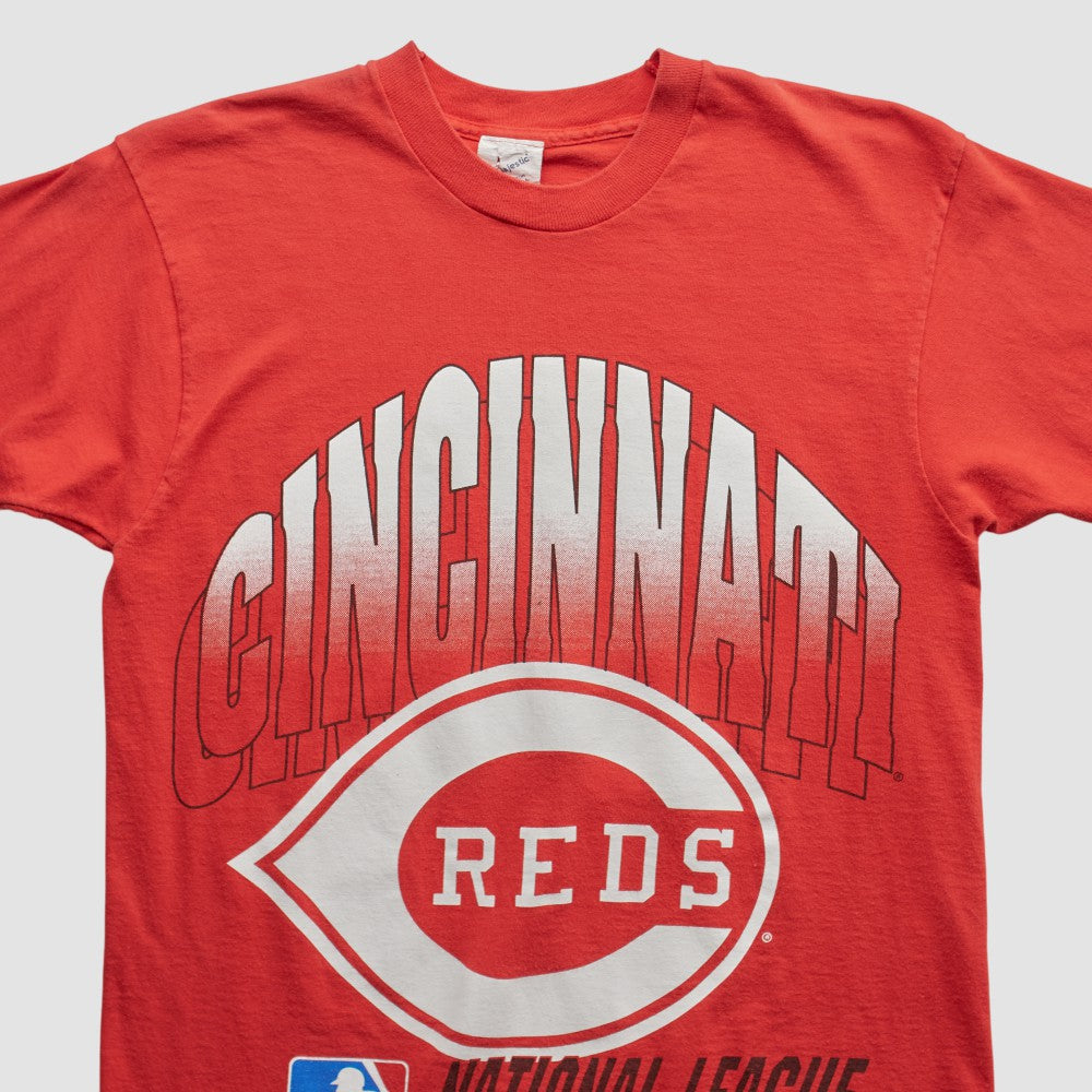 Cincinnati Reds Majestic 90s T-shirt Online