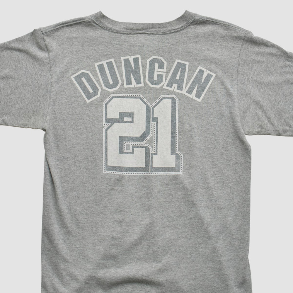 Vintage San Antonio Spurs Majestic 2000s T-shirt Heather Gray