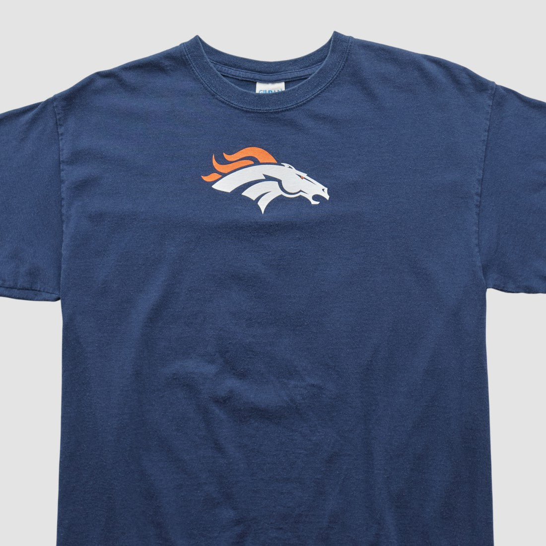 Denver Broncos Gildan 2010s T-shirt - Navy Vintage - Fanatics
