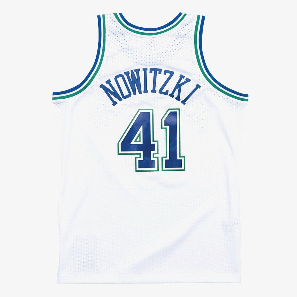 Mitchell & Ness Dirk Nowitzki Dallas Mavericks 1998-99 Hardwood Classics Swingman Jersey White
