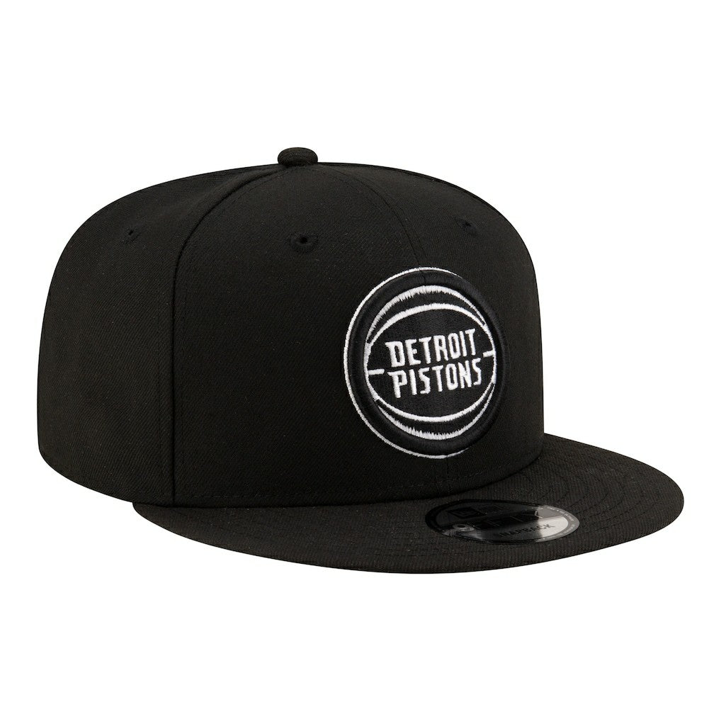 New Era Detroit Pistons Team 9FIFTY Snapback Hat Black/White