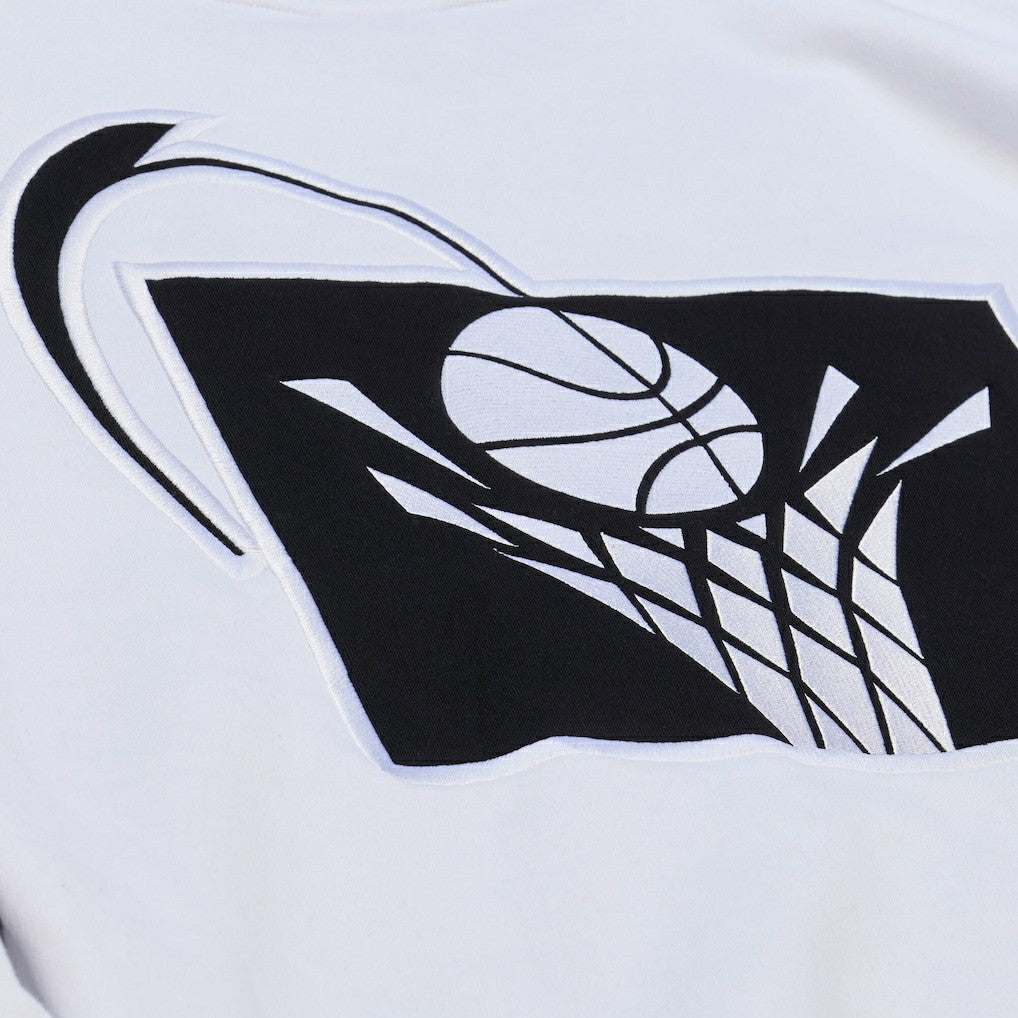 Mitchell & Ness Cleveland Cavaliers Arctic Fleece Sweatshirt White