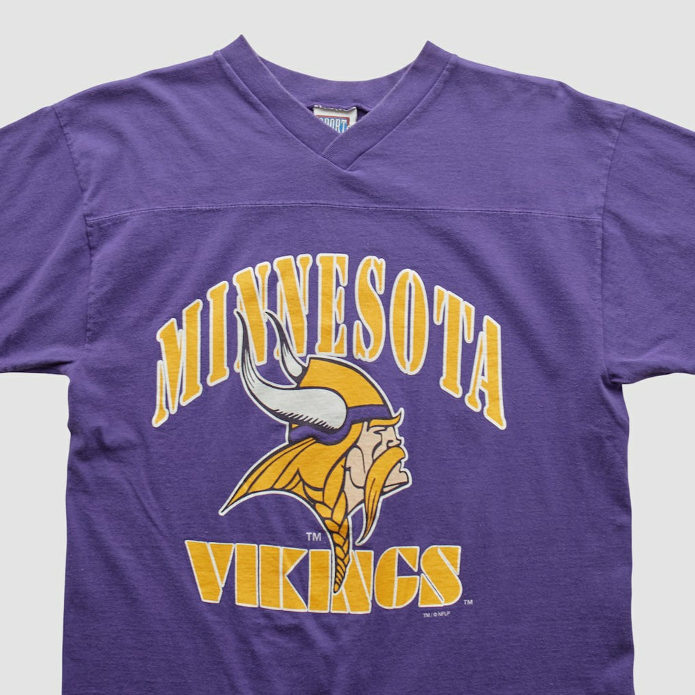 Minnesota Vikings Sport Attack 90s T-shirt - Purple Vintage - Fanatics