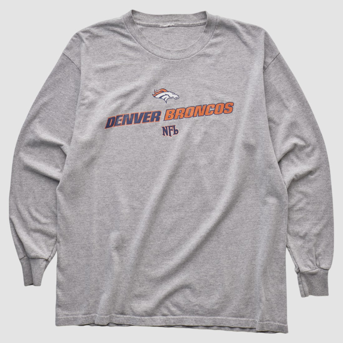 Denver Broncos 2000s Long Sleeve T-shirt - Heather Gray Vintage - Fanatics