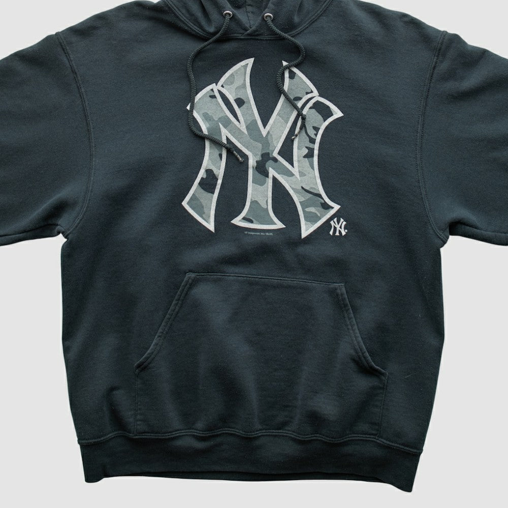 New York Yankees Genuine Merchandise 2010s Hooded Pullover Sweatshirt for sale