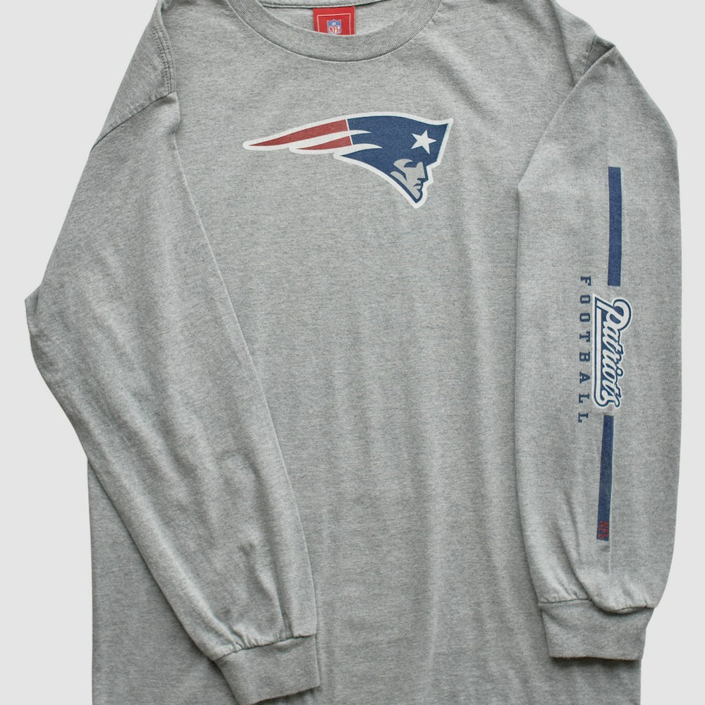 New England Patriots NFL 2000s Long Sleeve T-shirt - Heather Gray Vintage - Fanatics