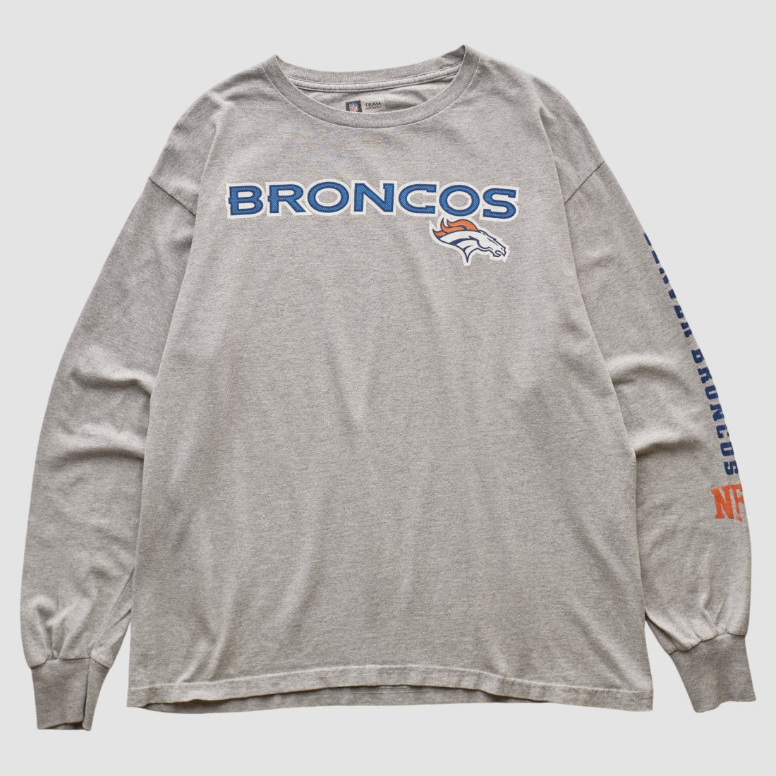 Denver Broncos NFL 2000s Long Sleeve T-shirt - Heather Gray Vintage - Fanatics