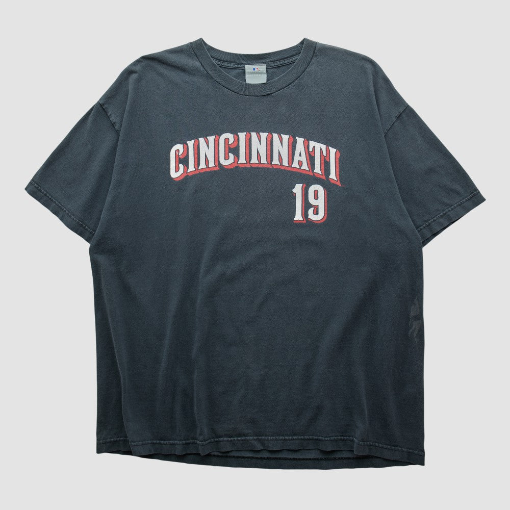 Cincinnati Reds Genuine Merchandise 2000s T-shirt Sale