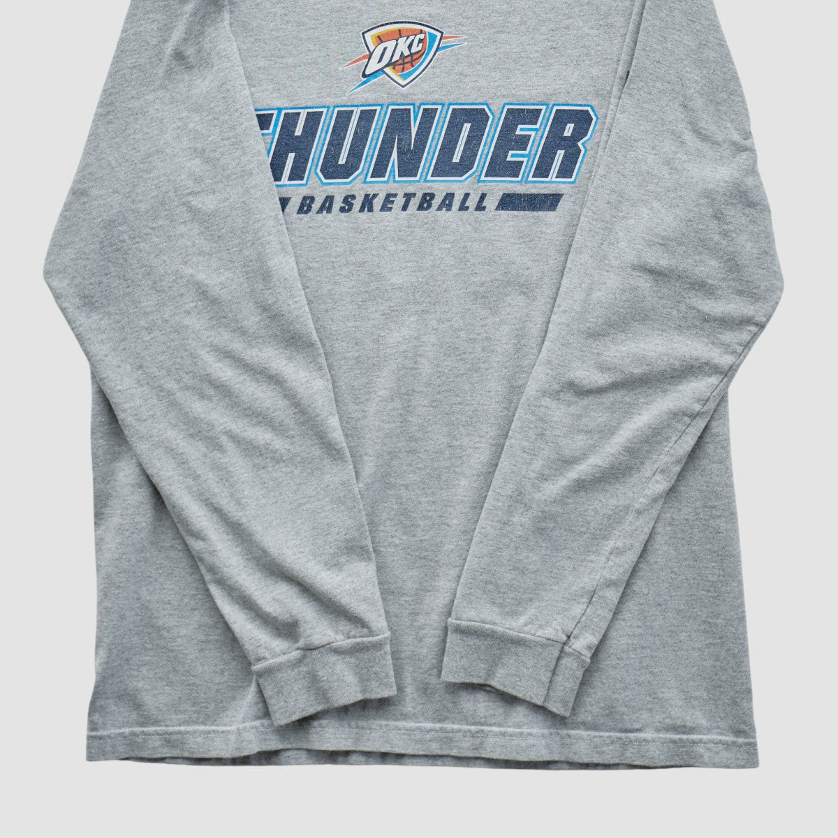 Vintage Oklahoma City Thunder NBA 2010s Long Sleeve T-shirt Heather Gray