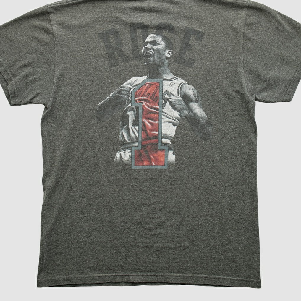 Vintage Chicago Bulls Majestic 2000s T-shirt Dark Heather Gray