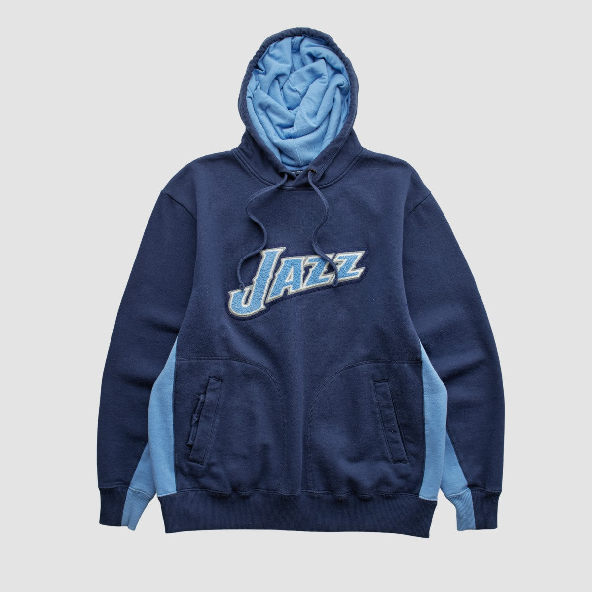 Vintage Utah Jazz NBA 2000s Hooded Pullover Sweatshirt Navy