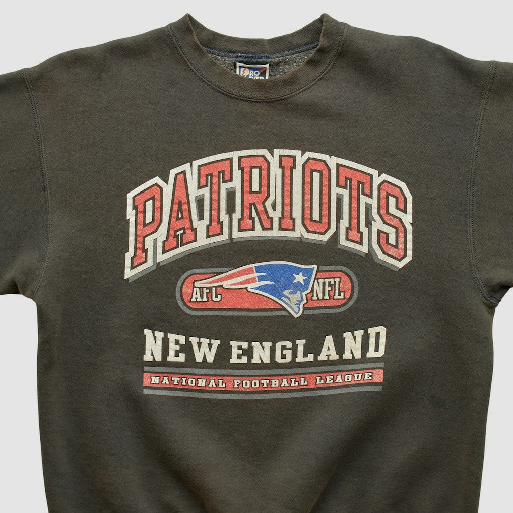 New England Patriots Pro Player 90s Pullover Sweatshirt - Charcoal Vintage - Fanatics