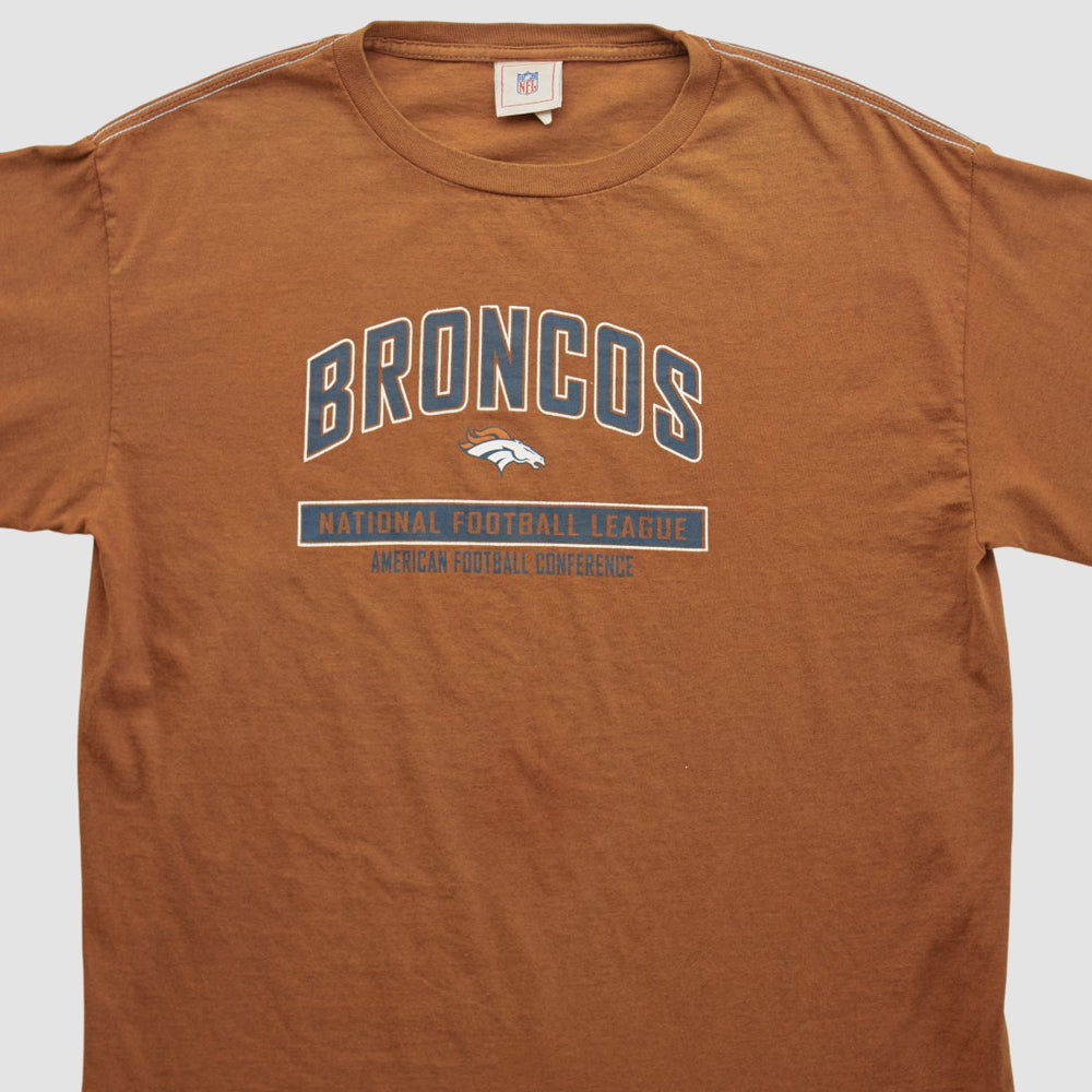 Denver Broncos NFL 2000s Long Sleeve T-shirt - Clay Vintage - Fanatics