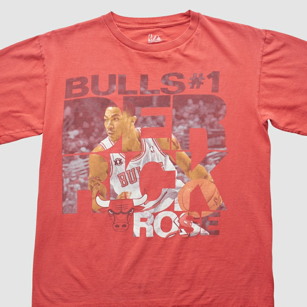 Vintage Chicago Bulls Majestic 2000s T-shirt Red