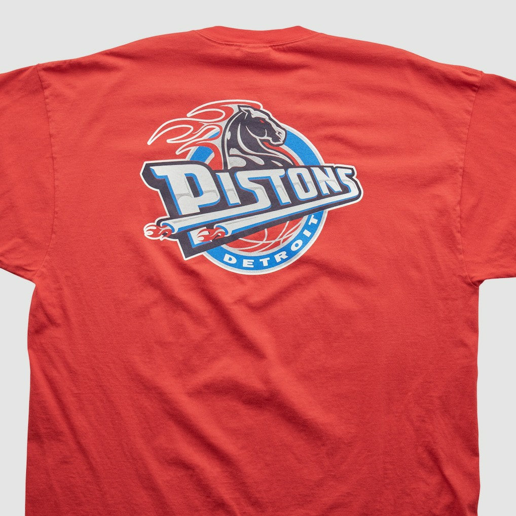 Vintage Detroit Pistons Reebok 2000s T-shirt Red